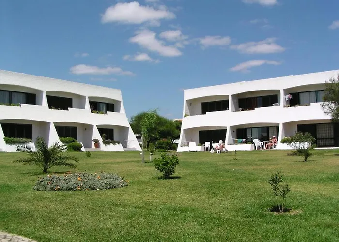 Serenity Tatil Evi Porches (Algarve)